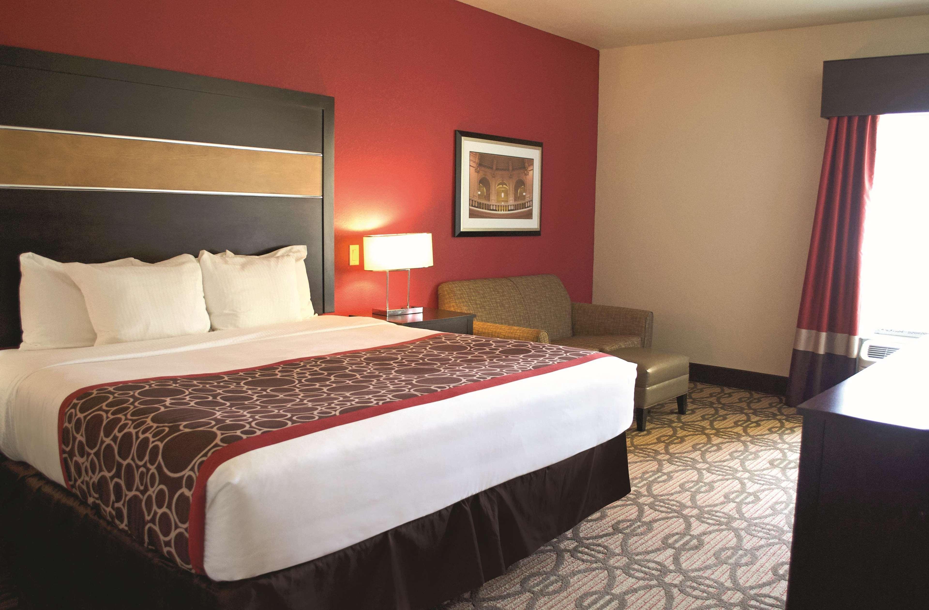 La Quinta By Wyndham Pearsall Exterior foto