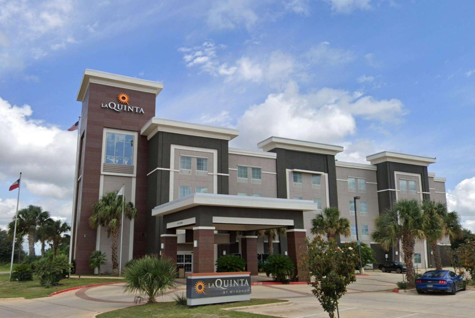 La Quinta By Wyndham Pearsall Exterior foto